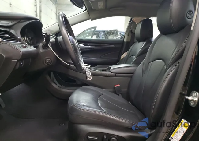 1G4ZP5SS9HU161056: 93206985