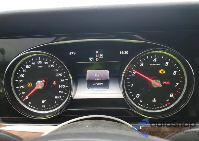 WDDZF4JB8HA208796: 92191375