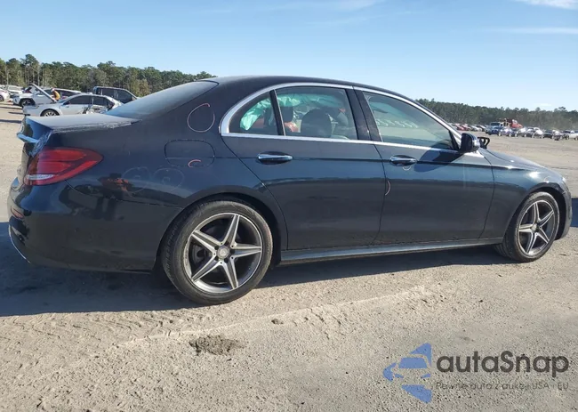 WDDZF4JB8HA016889: 93288885