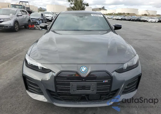 WBY33HD03SFV48909: 92946215