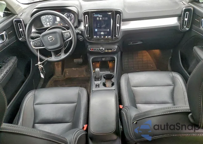 YV4162UK7L2221482: 93784415