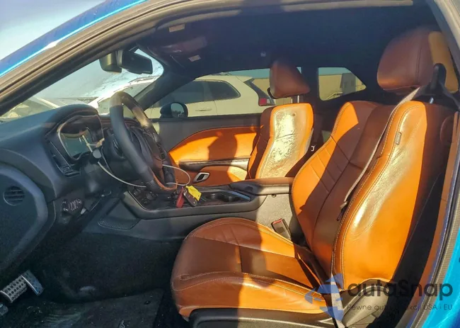 2C3CDZFJ7NH171681: 92682255