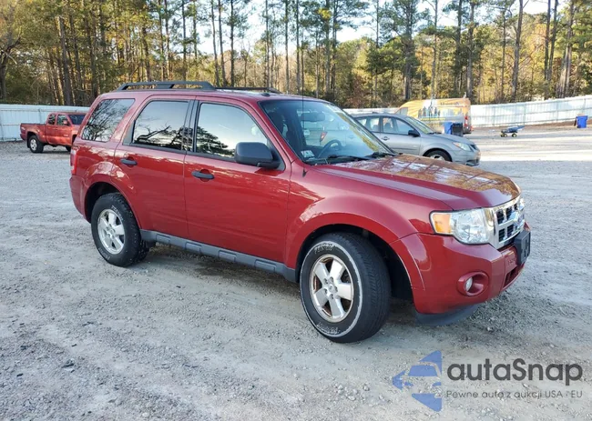 1FMCU9DG6BKC30710: 92871745