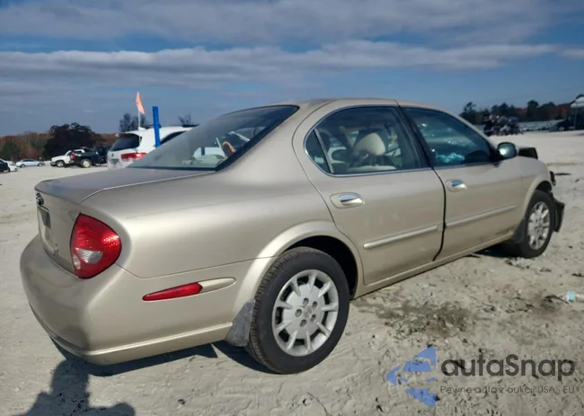 JN1CA31D3YT735484: 93612895