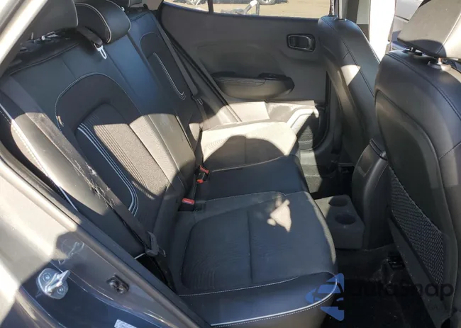 KMHRC8A3XPU258031: 92459095