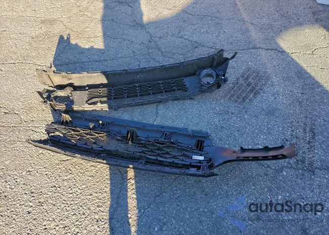 3KPF24AD6ME286852: 94644985