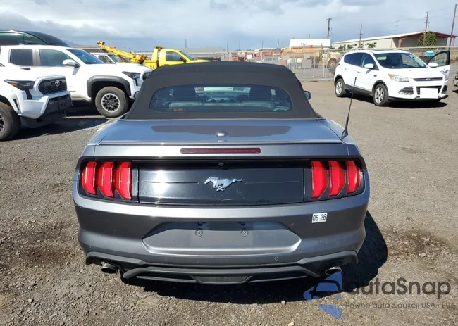 1FATP8UH4P5111306: 92542425