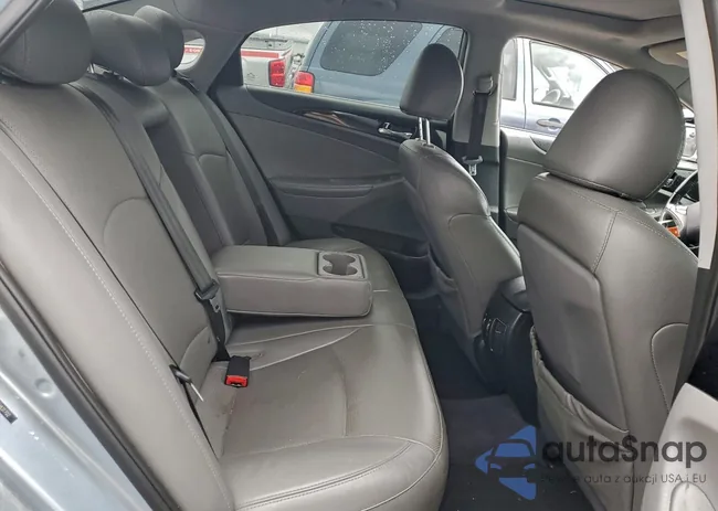 5NPEC4AB1EH831702: 92895125