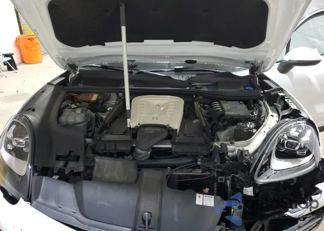 WP1AA2AYXMDA07858: 93523235