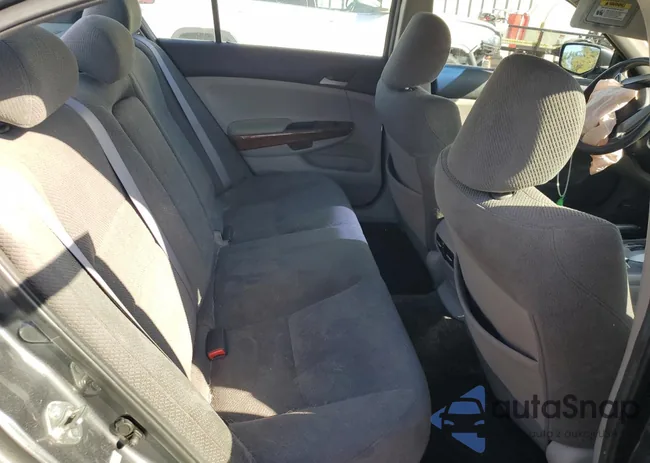 1HGCP2F75BA121811: 92603435