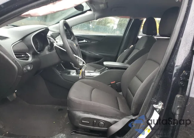 1G1ZD5ST8PF199086: 98990375