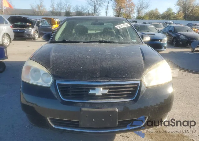 1G1ZS58F27F301022: 82414655