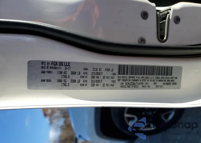 3C4NJDDB8JT144745: 90781575