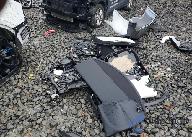 7SAYGDEE1PA104082: 92912795