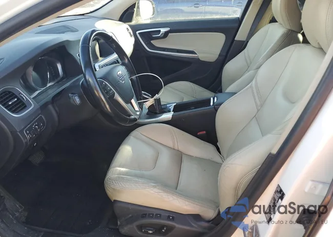 YV4612HM3F1000293: 92599875