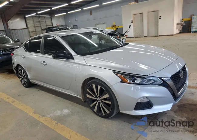 1N4BL4CV5KC131625: 92493595