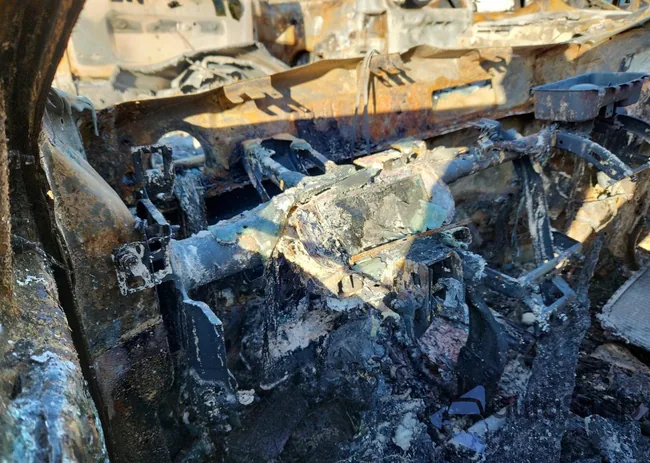 3C4NJDAB5JT103963: 91622035