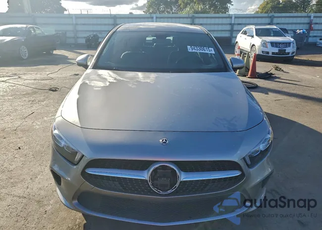 WDD3G4EBXKW021700: 94330615