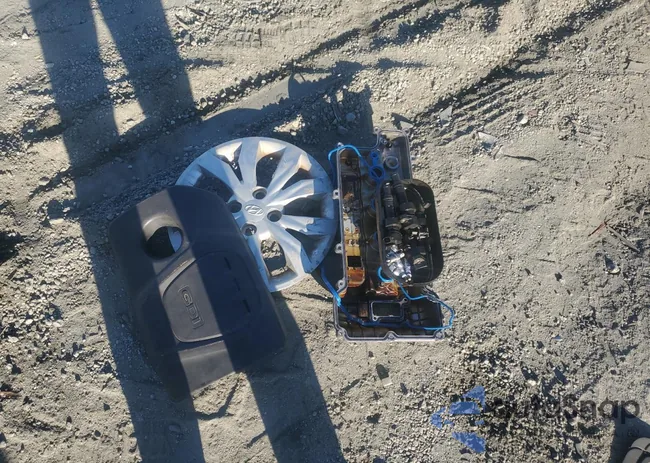 3KPC24A37KE050783: 92908075