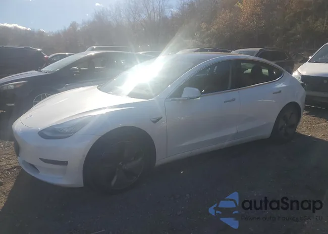 5YJ3E1EB5LF618063: 90790235