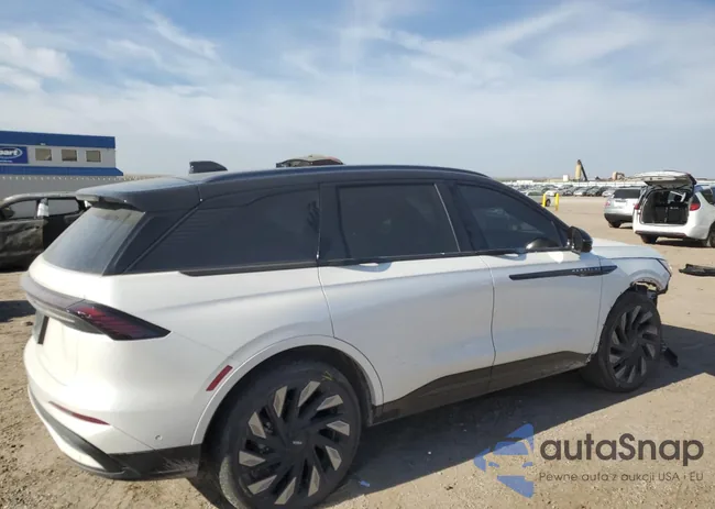 5LMPJ8KA9RJ837734: 91142935