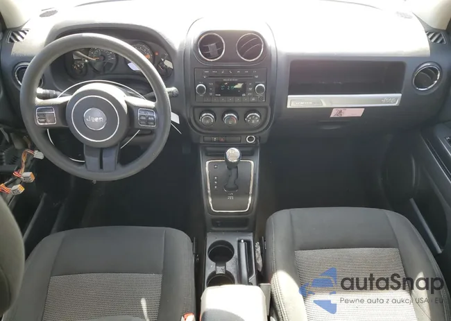 1C4NJDBB8HD142366: 92272375