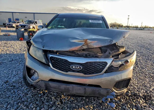 5XYKT3A15DG345663: 93806605