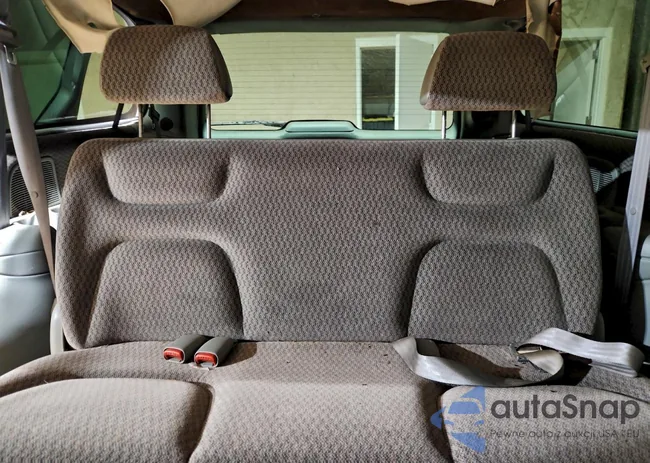 2P4GP44G7XR241056: 93276095