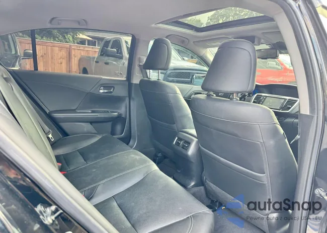 JHMCR6F74HC017371: 93360235