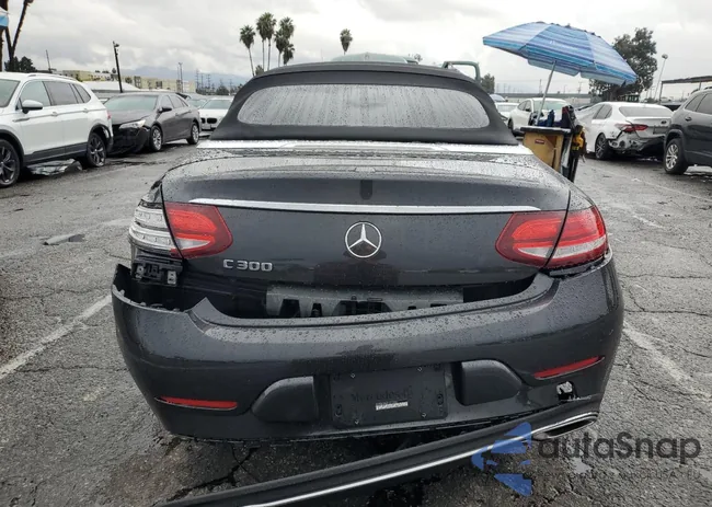 W1KWK8DBXLG015086: 93109235