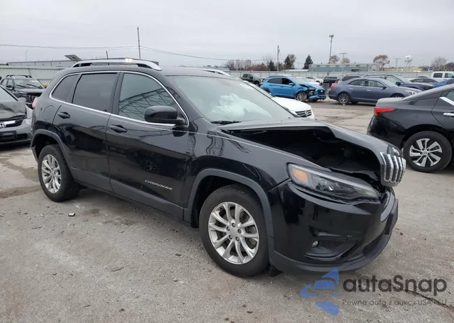 1C4PJLCB8KD457953: 93650085