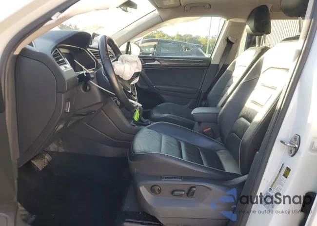 3VV4B7AX2JM174412: 91992145