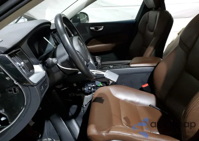 LYV102RK1JB087416: 90470365