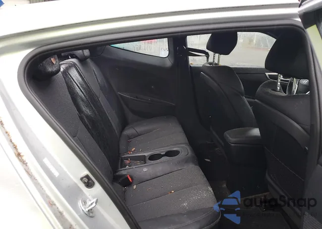 KMHTC6AD1GU302811: 91924135