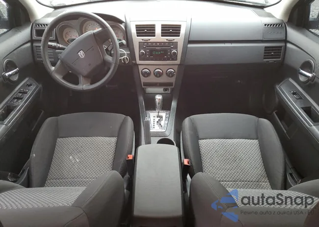 1B3LC46B29N569857: 86990824