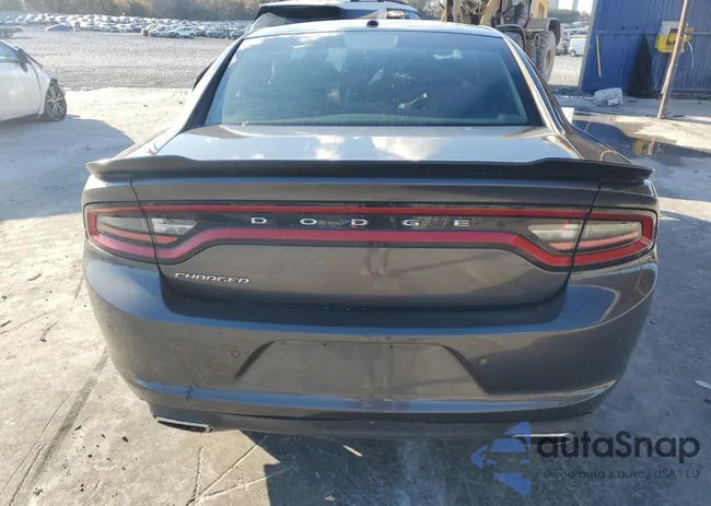 2C3CDXBG8FH768323: 44124645