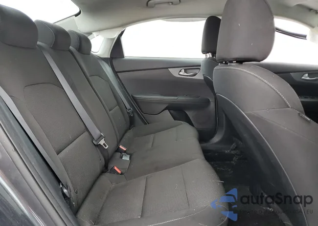 3KPF24AD7ME267050: 85383784