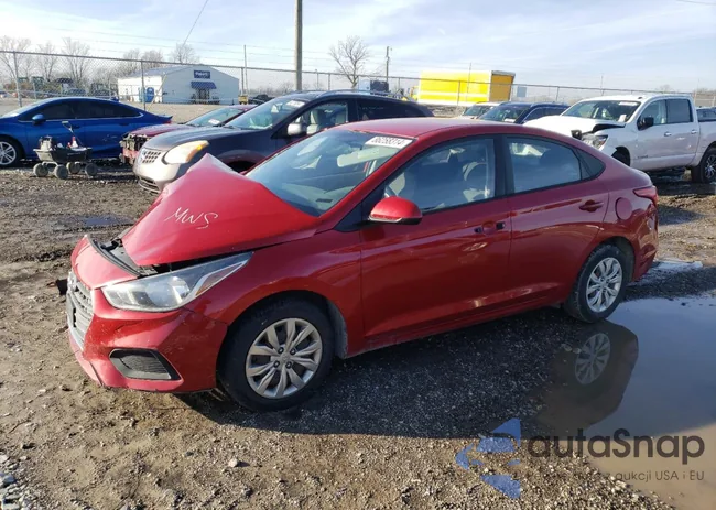 3KPC24A39JE028640: 86258314