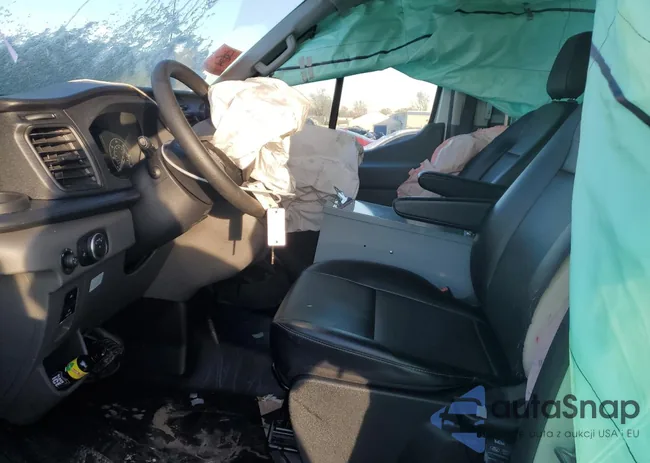 1FDAX2C89NKA24849: 64043965