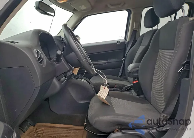 1C4NJRFB0FD290550: 95688065