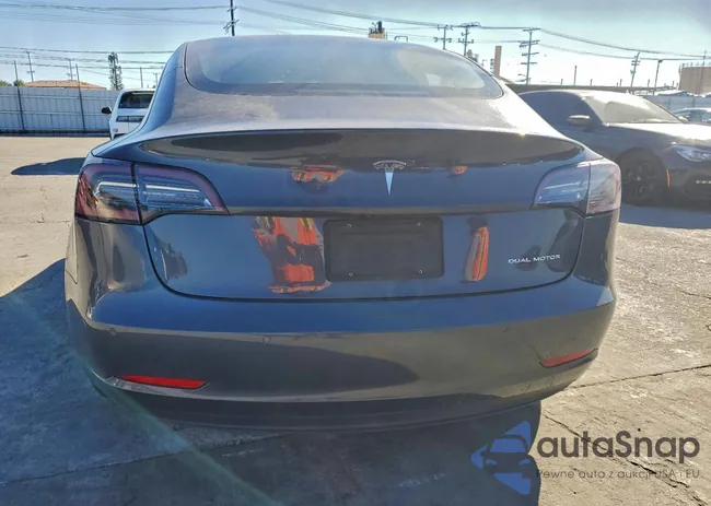 5YJ3E1EB9NF132181: 95542555