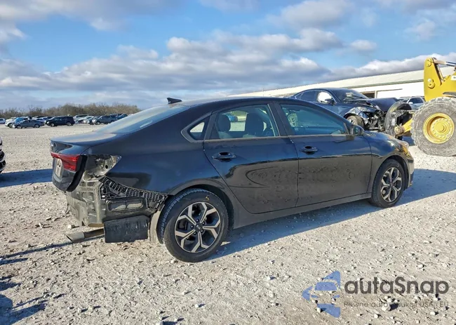 3KPF24AD2KE019592: 98992705