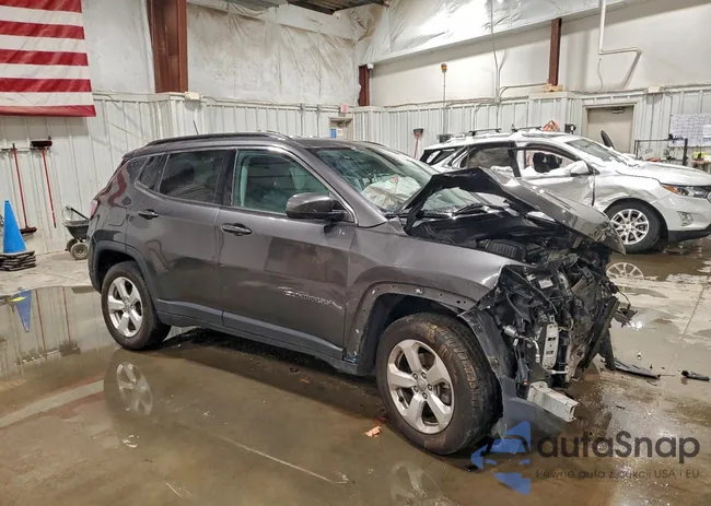 3C4NJDBB2KT716333: 95212685