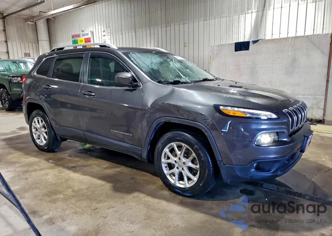 1C4PJMCSXHW565932: 98675825