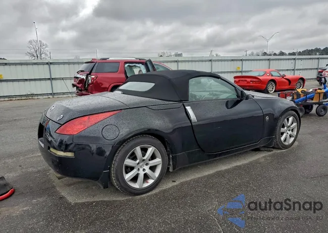 JN1AZ36D75M700428: 94733125