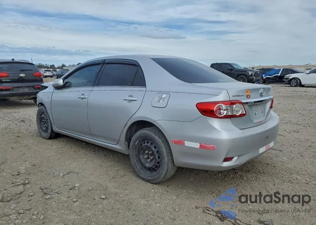 2T1BU4EE9DC936395: 98660345