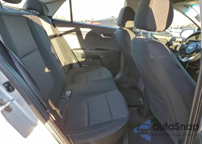 3KPA24AD9LE329749: 96799025