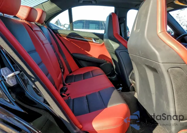 WDDGF7HB2DA827158: 94105015