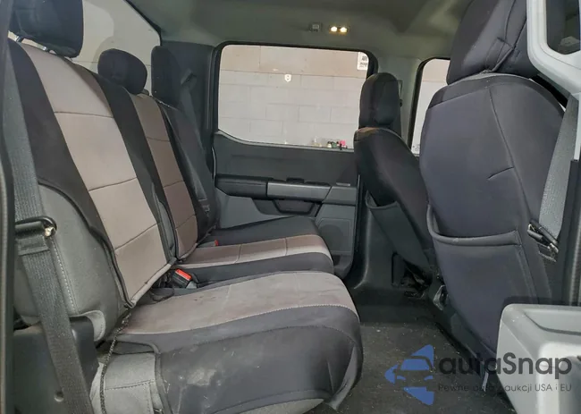 1FT8W2BAXPED16215: 98234075