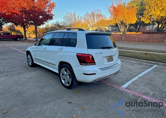 WDCGG0EBXFG374548: 98083745